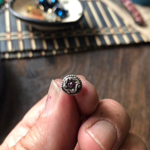 Beth Orduna sterling stud earrings - Picture 5 of 14